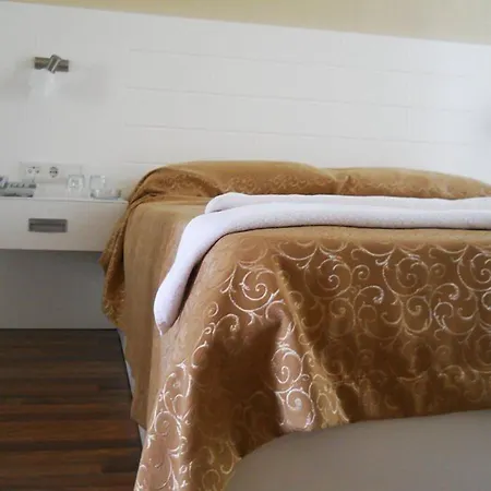 Beste Hotel Гёльтюрбюку